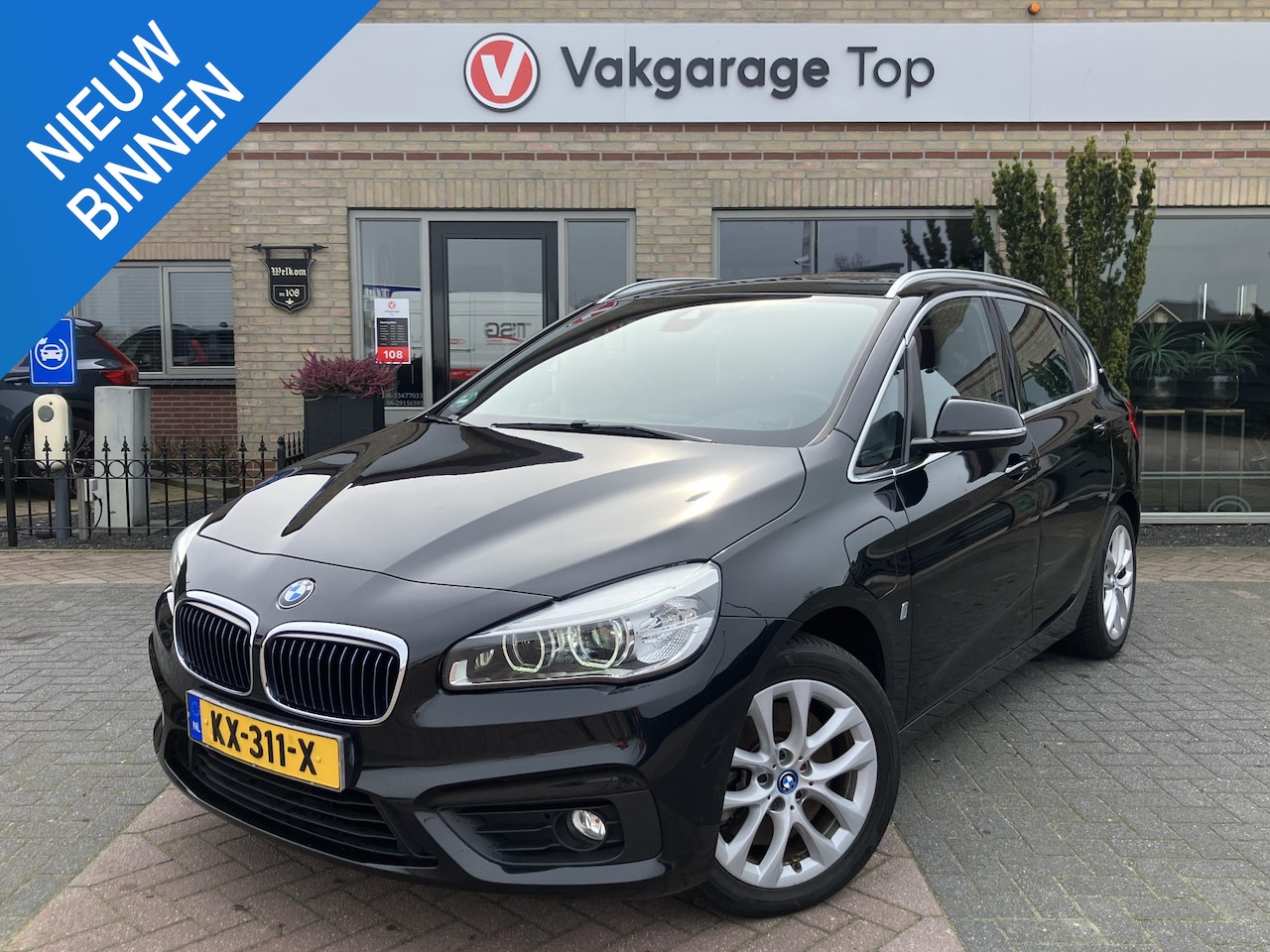 BMW 2-serie Active Tourer - 225xe iPerformance Executive | Pano | LED | - AutoWereld.nl