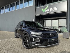Volkswagen T-Roc - 1.5 TSI Sport Panodak Navi Virt.Cockp. El klep