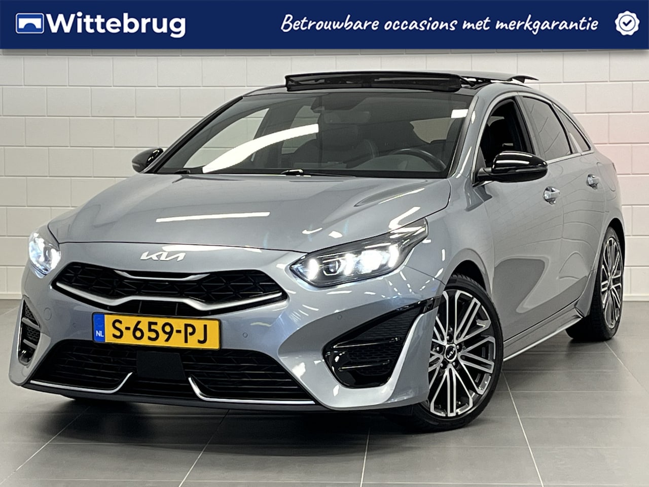 Kia Pro cee'd - 1.5 T-GDi GT-Line AUTOMAAT! | PANORAMADAK SCHUIF/KANTEL | FULL LED | RUIME SPORTIEVE AUTO! - AutoWereld.nl