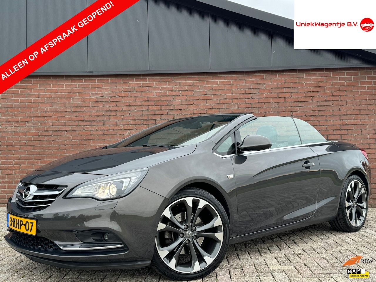Opel Cascada - 1.4T COSMO | NL-AUTO! | LEDER | NAVI | CAMERA! - AutoWereld.nl