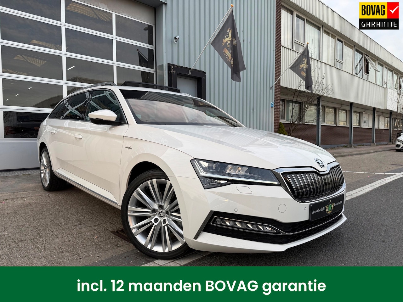 Skoda Superb Combi - 1.4 TSI iV CAM/LMV19/NAVI/LEER/VIRTU/PANO - AutoWereld.nl