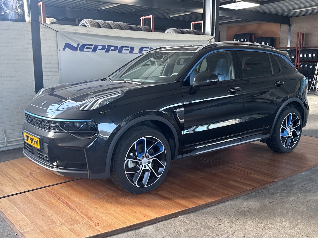 Lynk & Co 01 - 1.5 Zwart hemel 2024 - AutoWereld.nl