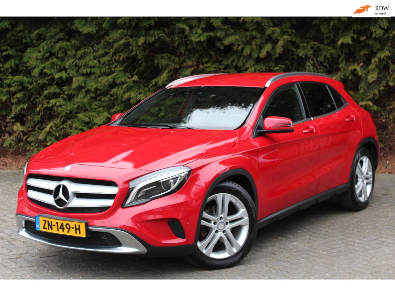 Mercedes-Benz GLA-Klasse - 200 d Premium 136PK | Climate Control | Camera | NAVI | Half-leder - AutoWereld.nl