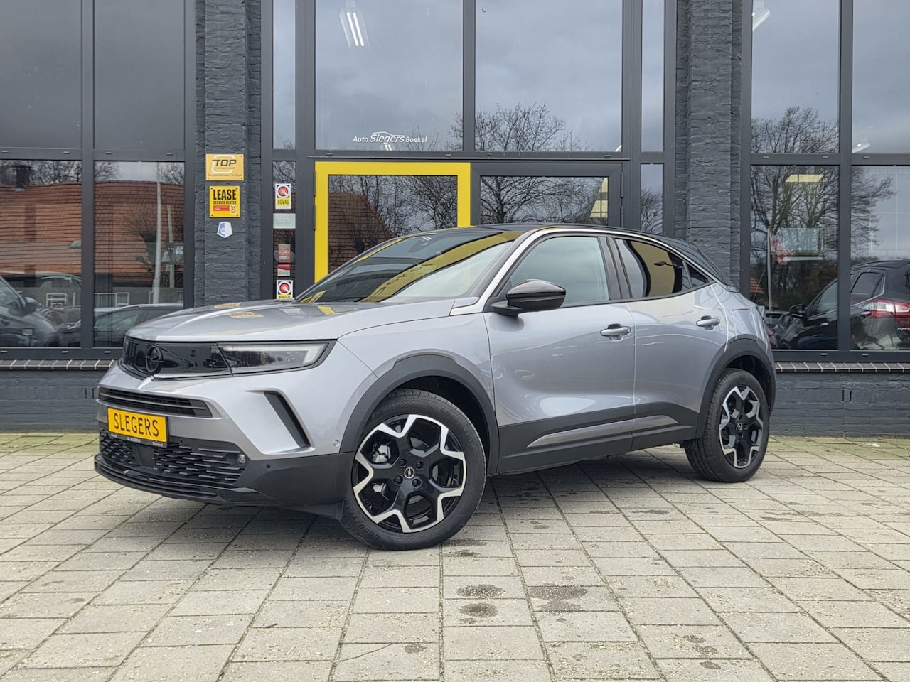 Opel Mokka - 1.2 Turbo 130PK Ultimate | Park. Camera | Sensoren Voor + Achter | Massagestoel | Climate - AutoWereld.nl