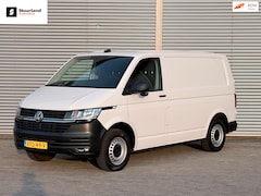 Volkswagen Transporter - 2.0 TDI L1H1 150pk Airco/ Trekhaak/ PDC/ Carplay/ Euro 6/