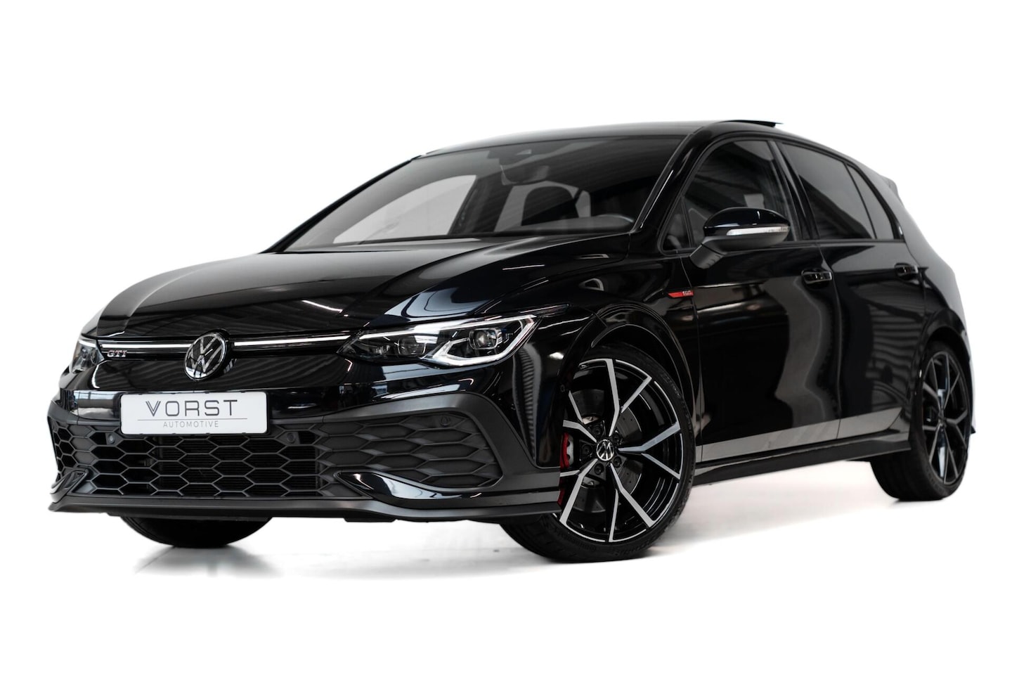Volkswagen Golf - 2.0 TSI GTI Clubsport Pano HK DSG LED Vol - AutoWereld.nl