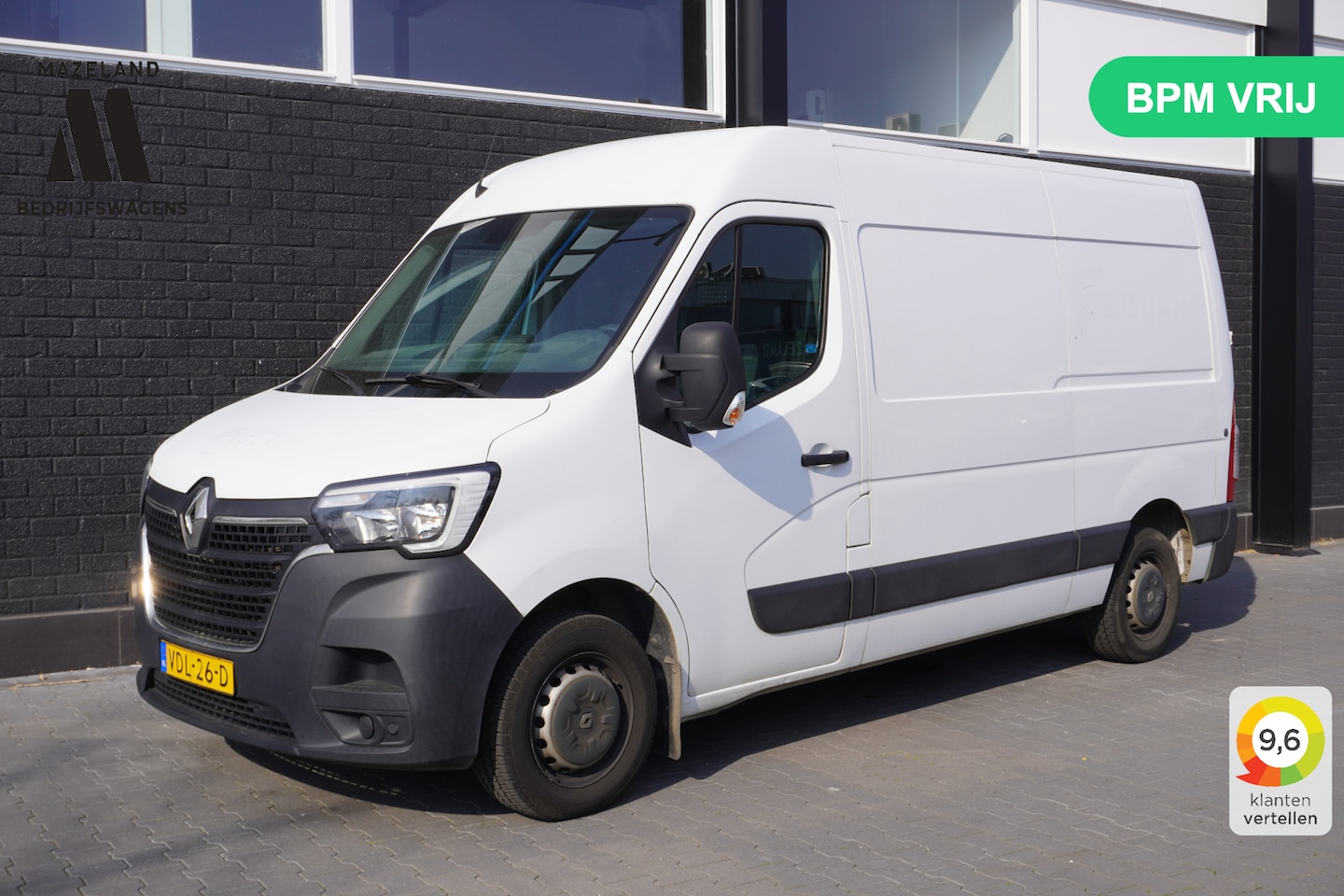 Renault Master - 2.3 dCi 135PK L2H2 EURO 6 - Airco - Navi - Cruise - €16.950,- Excl. - AutoWereld.nl