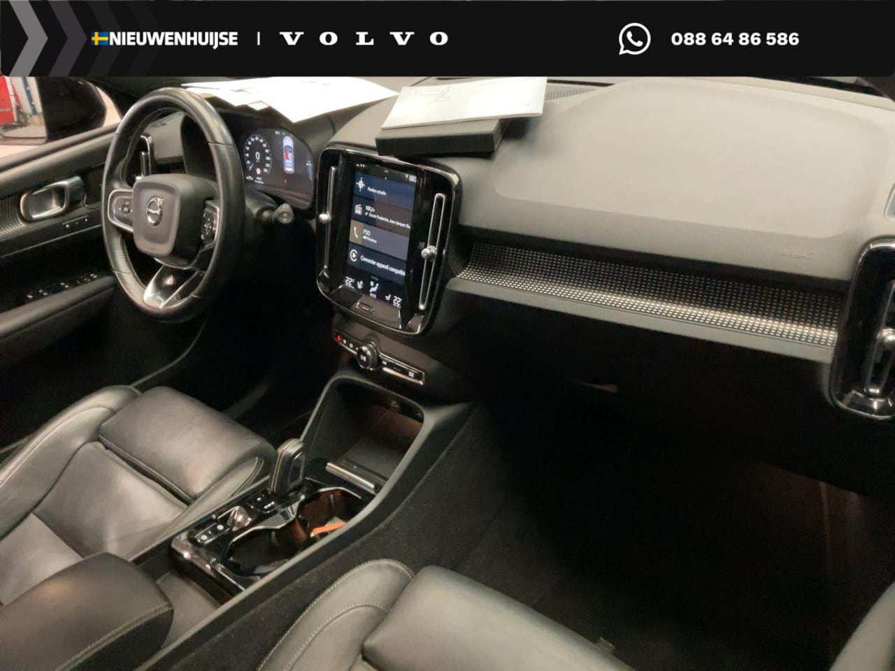 Volvo XC40 - XC40 1.5 T5 Plug in R-Design | 360 Cam | leder | elektrisch panorama dak | memory stoelen - AutoWereld.nl