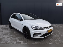 Volkswagen Golf - 7.5 1.5 TSI R-LINE |BOMVOL|PANO|19"|NAVI|LED|