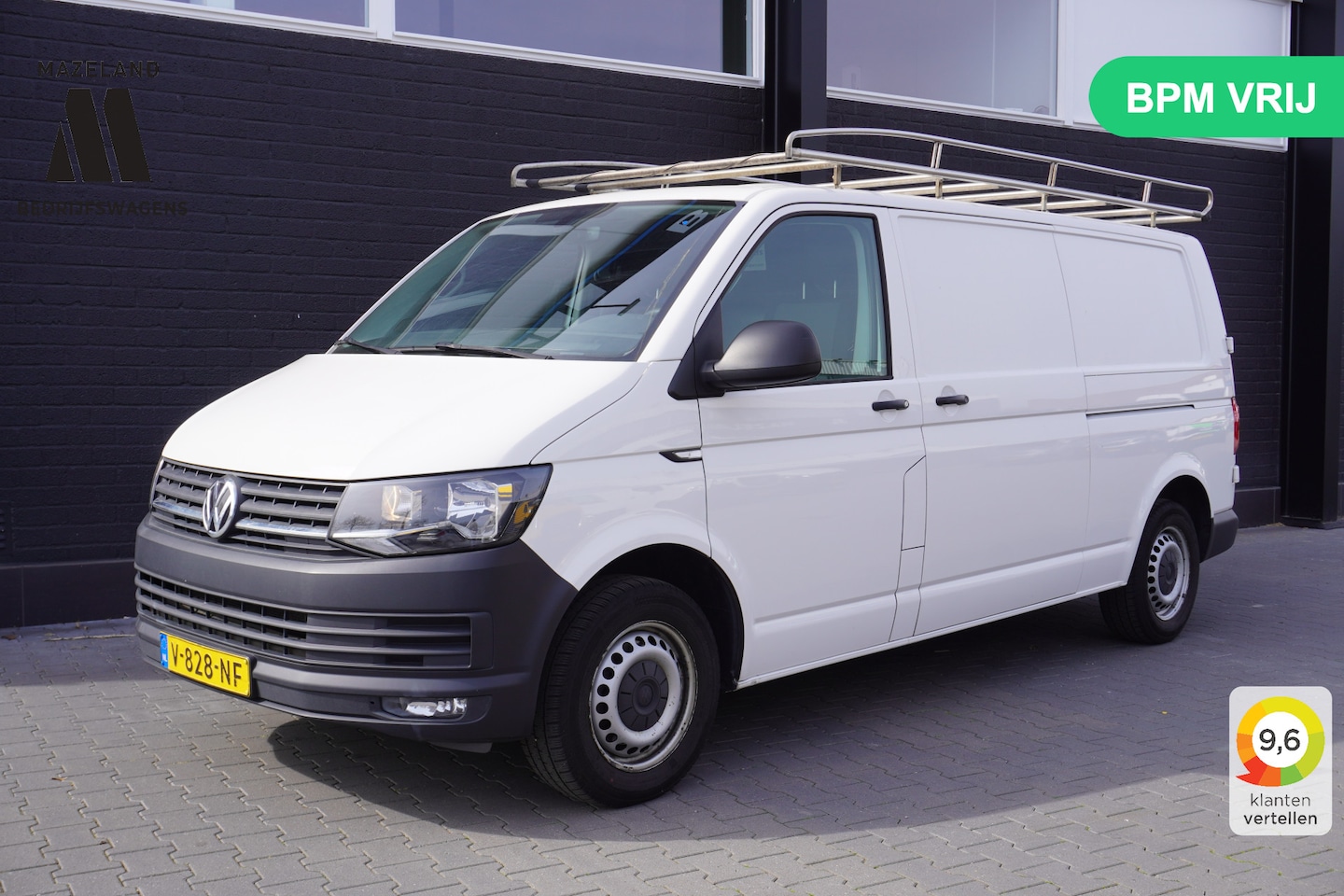 Volkswagen Transporter - 2.0 TDI L2 150PK 2x schuifdeur EURO 6 - Airco - Trekhaak - PDC - € 12.950,- Excl. - AutoWereld.nl