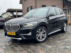 BMW X1 - sDrive 2.0i 192pk autom ecc, beigeleer, lmv, navi, led, chroom, dglas, camera