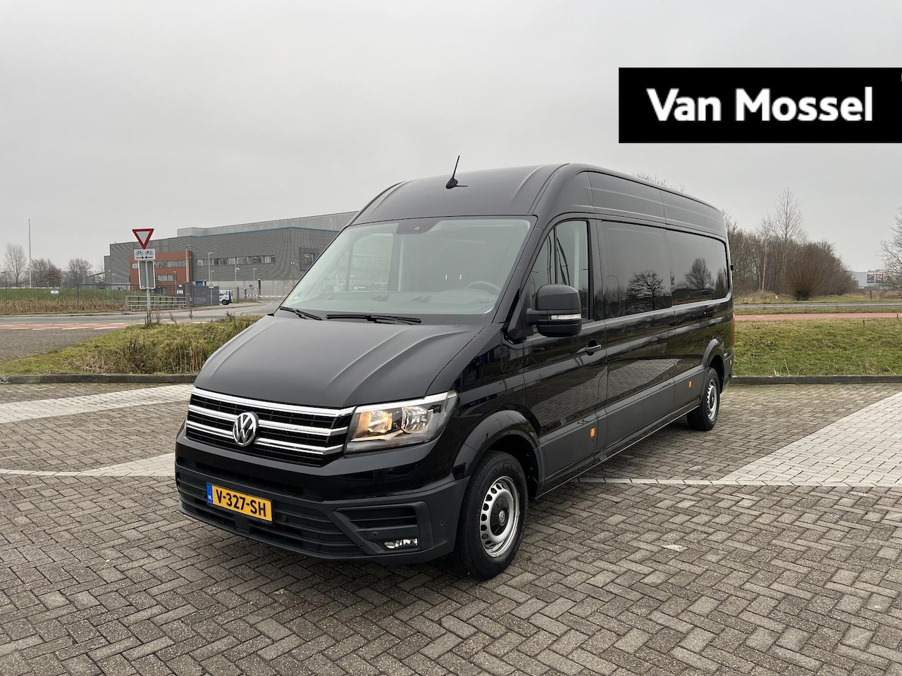 Volkswagen Crafter - 35 2.0 TDI L5H3 DC Highline | Camera | Navigatie | Airco | Trekhaak | Comfort Stoelen | - AutoWereld.nl