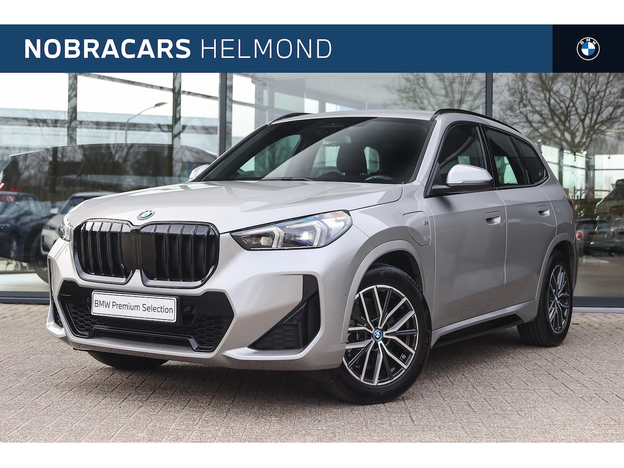 BMW X1 - xDrive25e M Sport Automaat / Sportstoelen / Achteruitrijcamera / Comfort Access / M Adapti - AutoWereld.nl