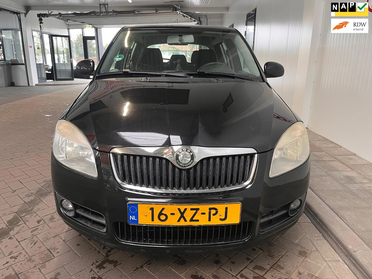 Skoda Fabia - 1.4-16V Ambiente 1.4-16V Ambiente - AutoWereld.nl