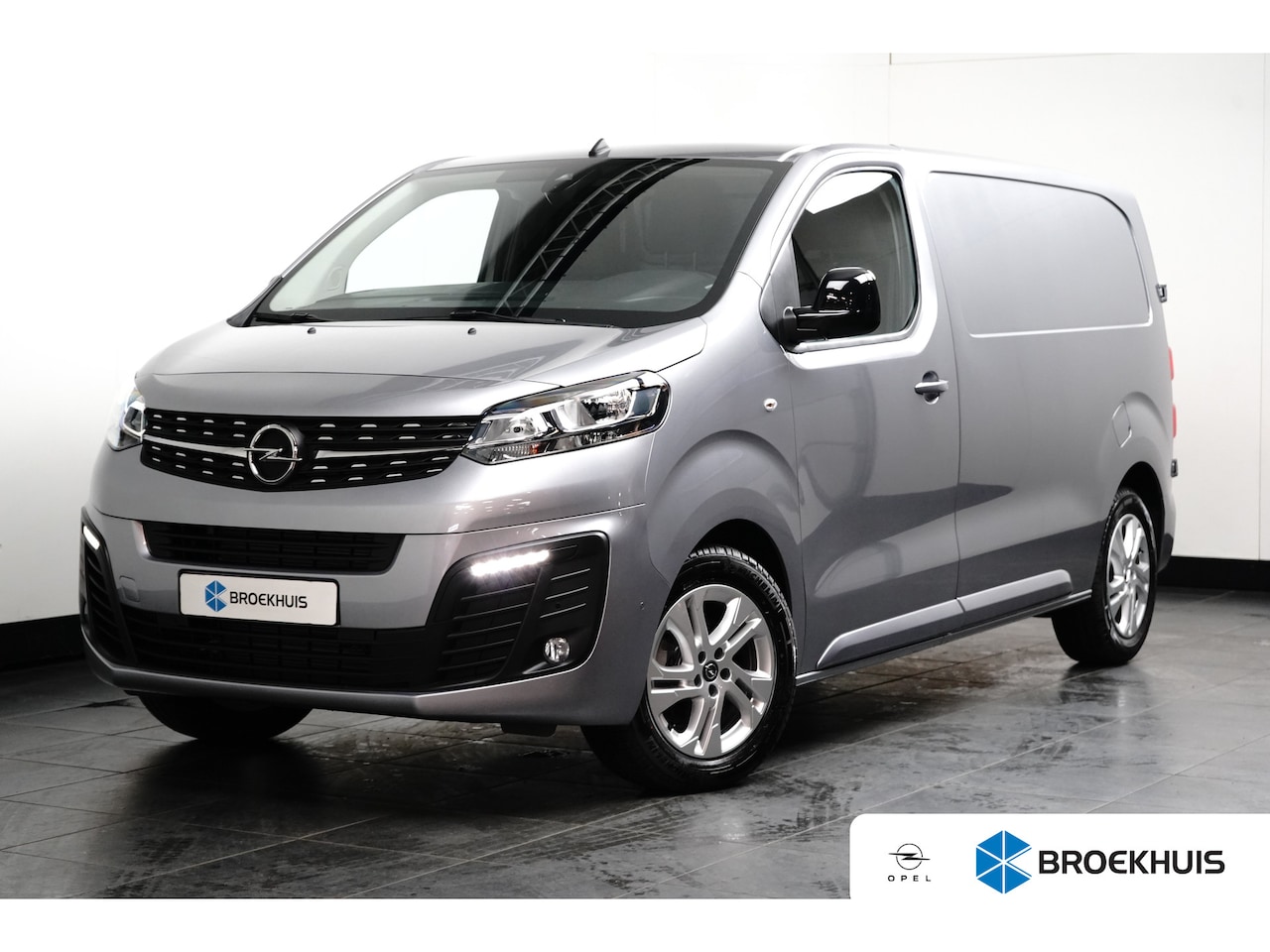Opel Vivaro - gesloten Bestelwagen L2 177pk Automaat | Navi | Camera | Verw. stoelen | Airco | 3-zitplaa - AutoWereld.nl