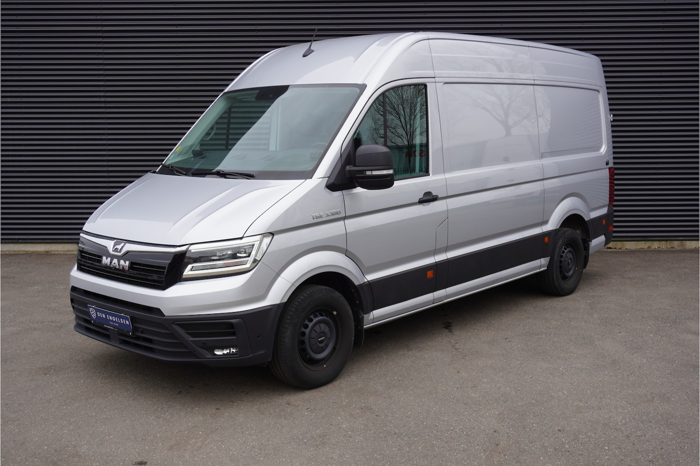 MAN TGE - 35 180pk Automaat L3H3/L2H2 Apple Carplay Camera LED Stoelverwarming Trekhaak Cruise contr - AutoWereld.nl
