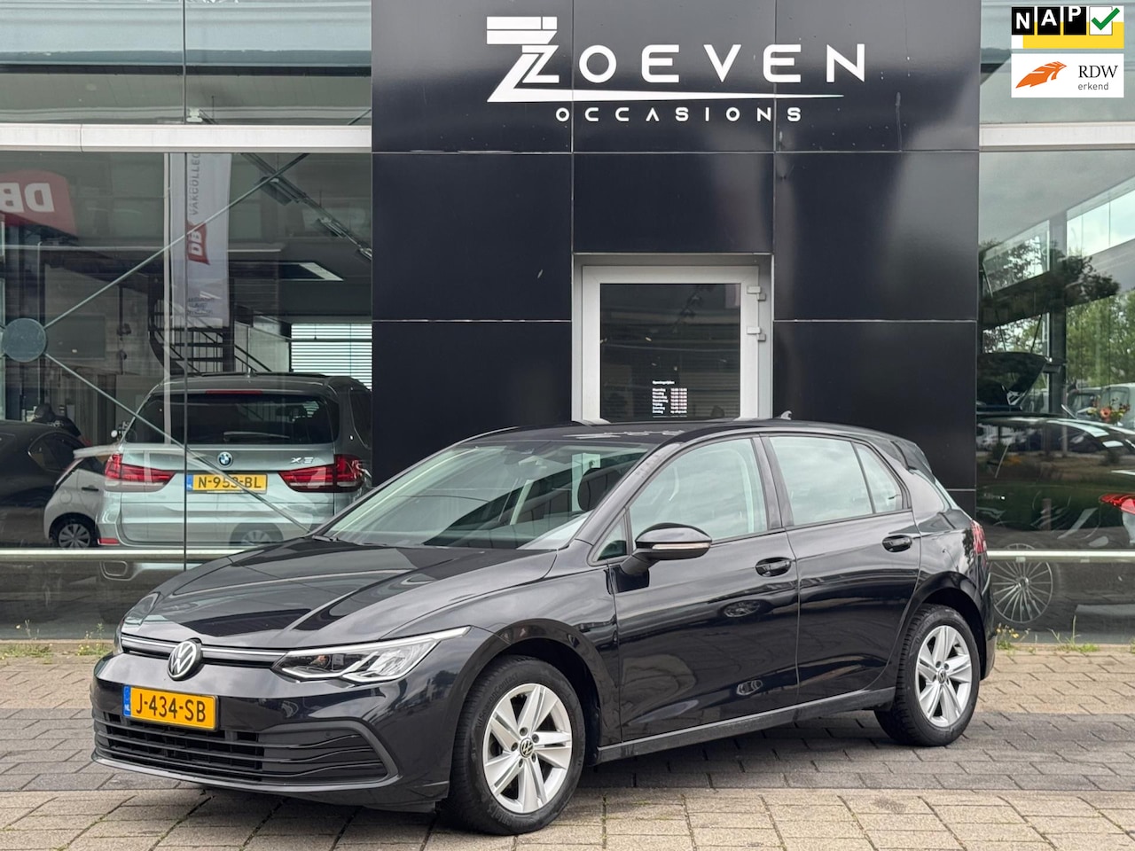 Volkswagen Golf - 1.0 TSI Life 1.0 TSI Life - AutoWereld.nl