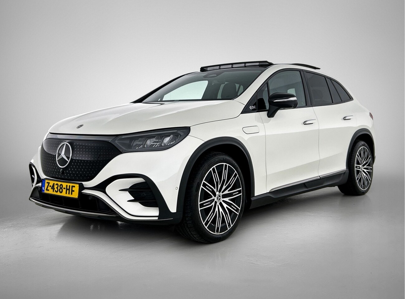 Mercedes-Benz EQE SUV - 350 4Matic AMG Nightpakket 91 kWh | Trekhaak | Airmatic | Panoramadak | Distronic | Alarm - AutoWereld.nl