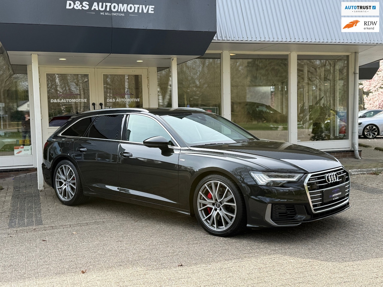 Audi A6 Avant - 55 TFSI e quattro Competition 3x S-Line hud/leer/matrix/trekh - AutoWereld.nl