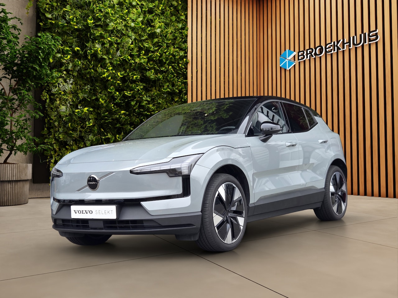 Volvo EX30 - Single Motor Extended Range Plus 69 kWh | 20" Velgen | Stuur/stoelverwarming | Getint glas - AutoWereld.nl