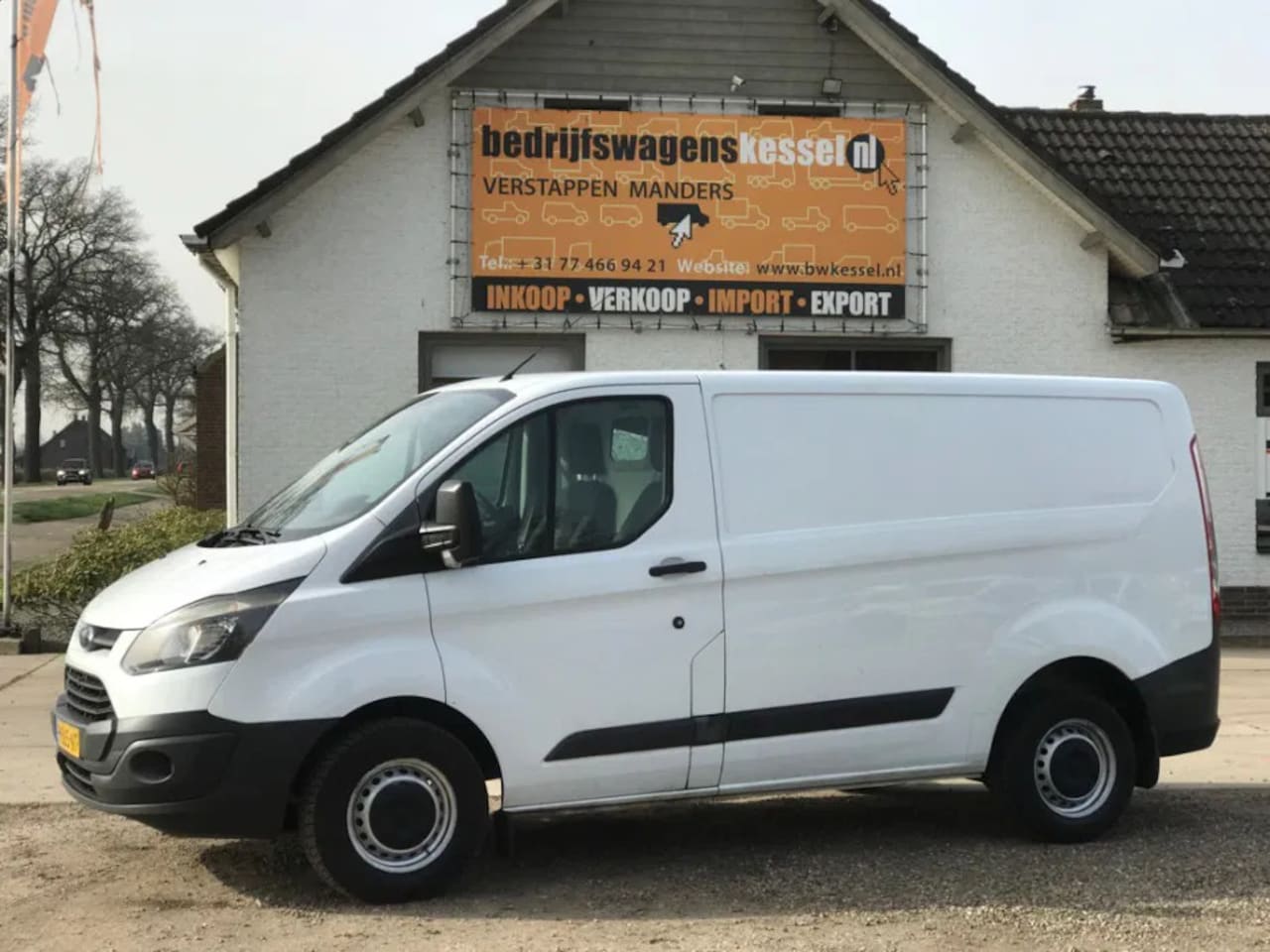 Ford Transit Custom - 2.2 TDCI 74 kW L1H1 Airco Trekh. - AutoWereld.nl