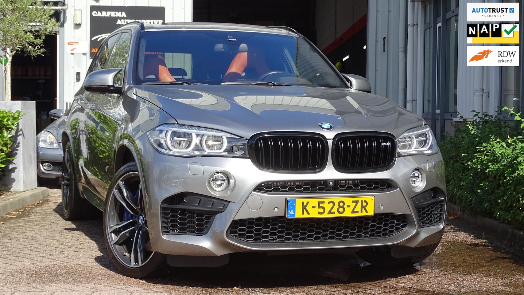 BMW X5 - M Black Fire Edition M Black Fire Edition, Vol, Pano / Headsup / Bang&Olufsen / Carbon - AutoWereld.nl
