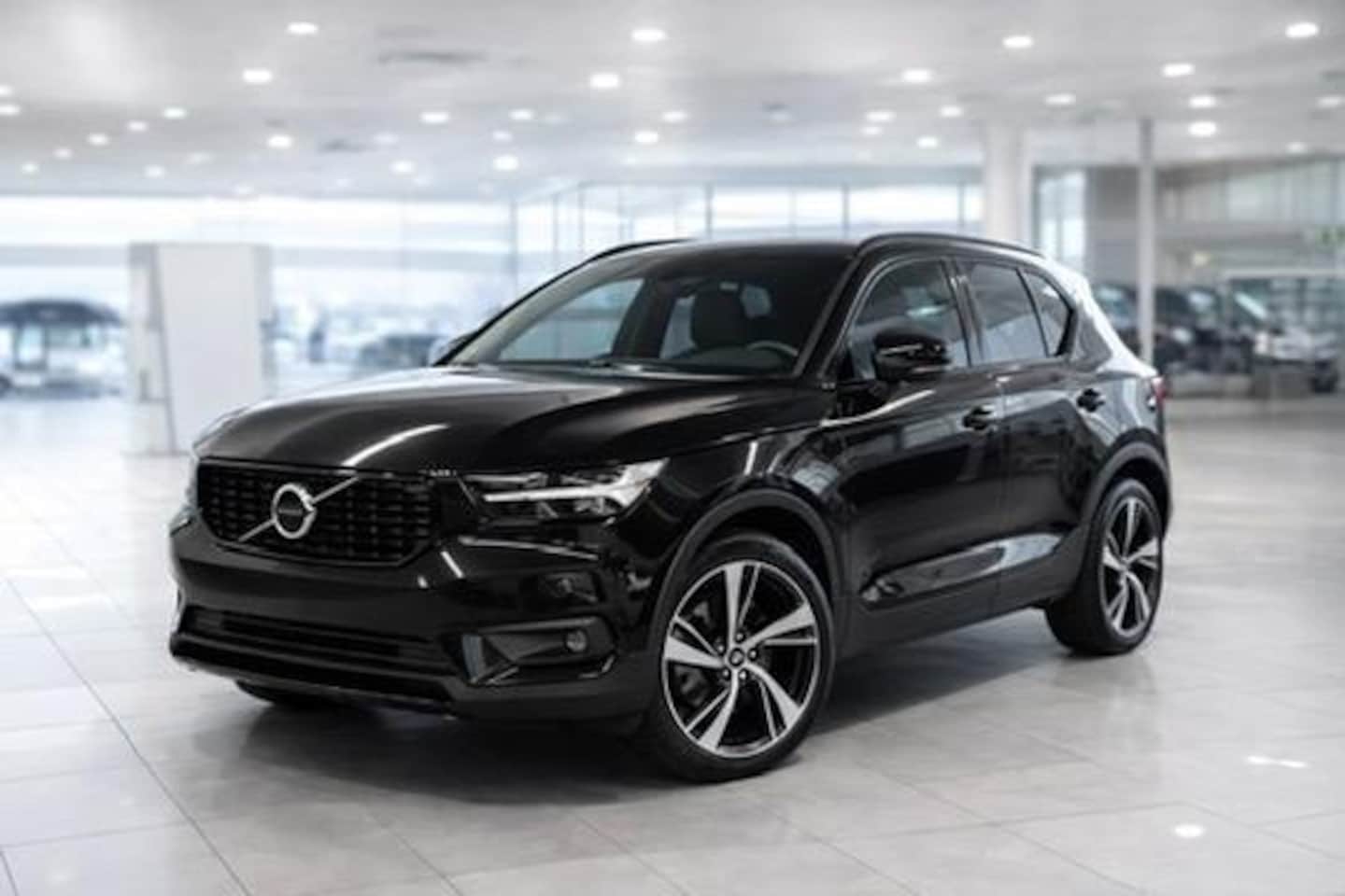 Volvo XC40 - 1.5 T5 Recharge R-Design | Plug-in Hybrid | Pano | Harmen/Kardon | Standkachel | 360 camer - AutoWereld.nl