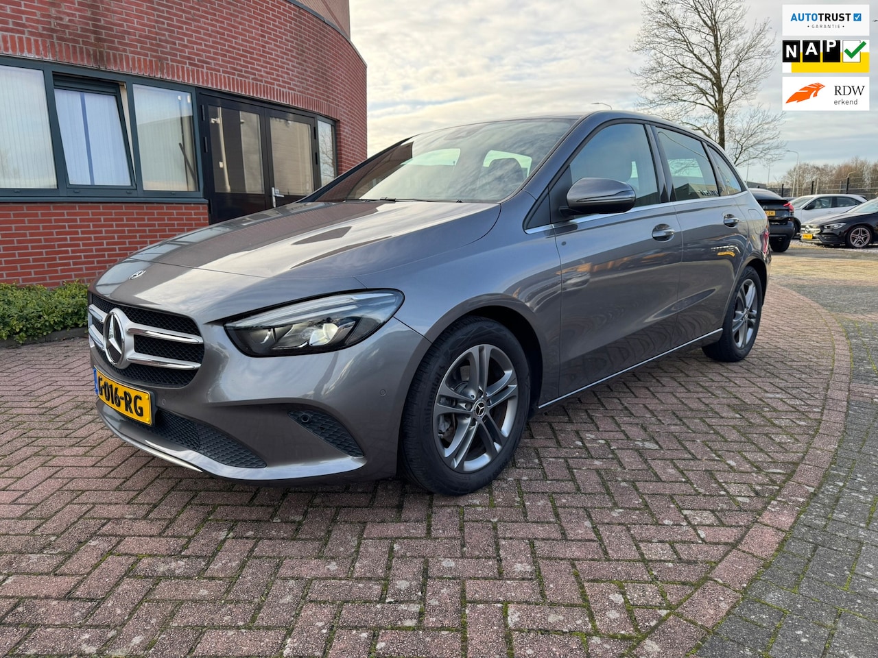 Mercedes-Benz B-klasse - 160 Advantage 160 Advantage, Style, MBUX Led, Half Leder, - AutoWereld.nl
