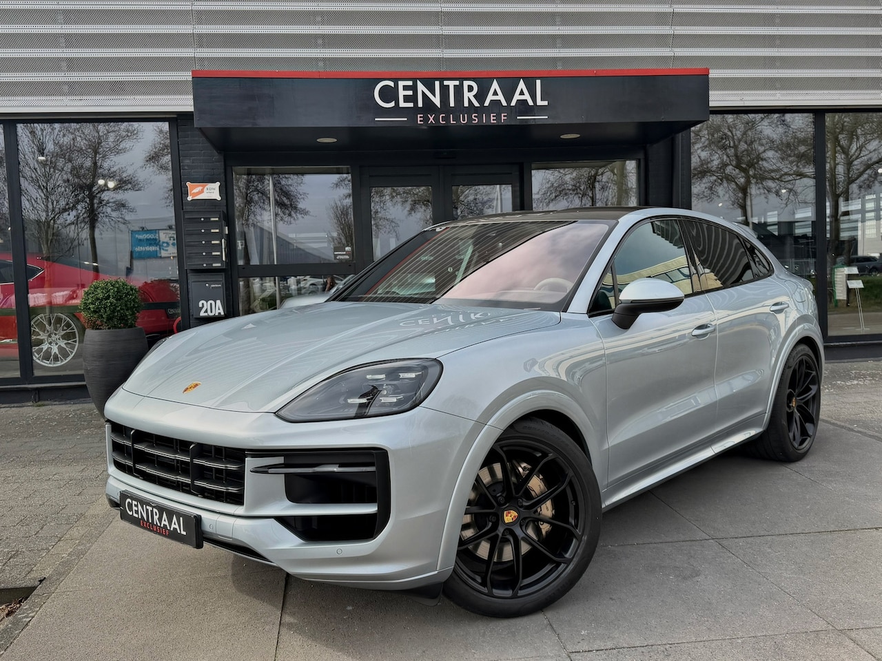 Porsche Cayenne Coupé - 3.0 E-Hybrid Memory|Lichtgewicht|Carbon|Luchtvering|470PK - AutoWereld.nl