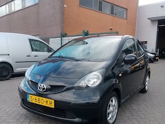Toyota Aygo - 1.0-12V