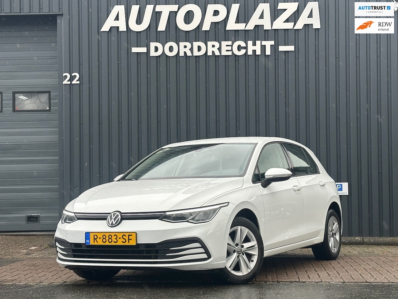 Volkswagen Golf - 1.0 TSI Life Business MEMORY |VIRTUAL | NAVI - AutoWereld.nl