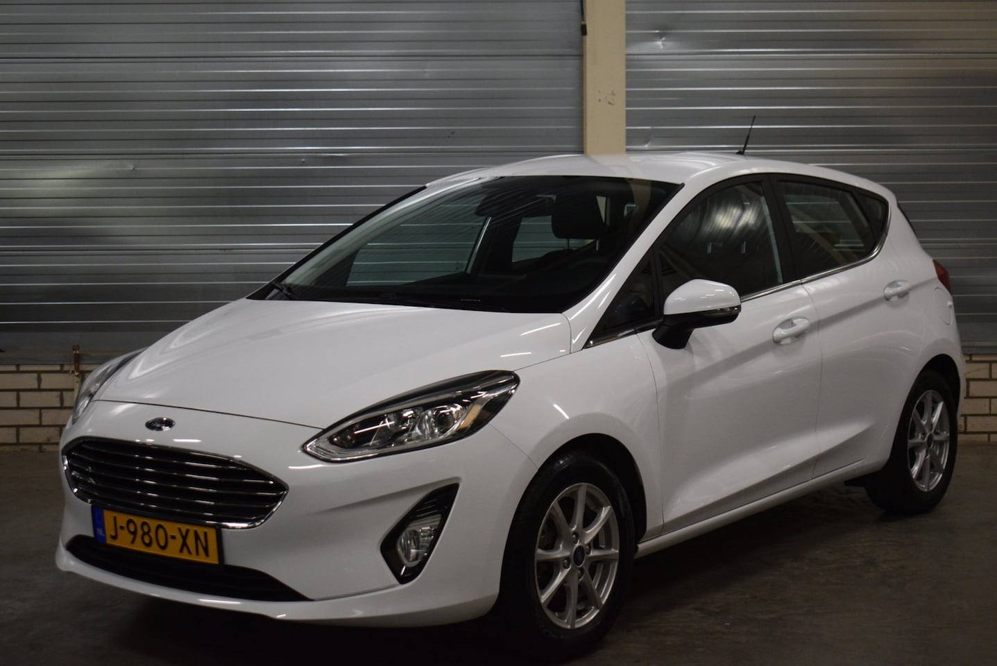 Ford Fiesta - 1.0 EcoBoost Titanium X Automaat + Navigatie|Android Auto Carplay|Climate Control|Stoelver - AutoWereld.nl