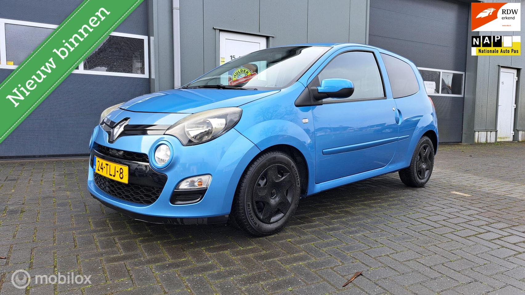 Renault Twingo - 1.2-16V Collection 1.2 16V Collection - AutoWereld.nl