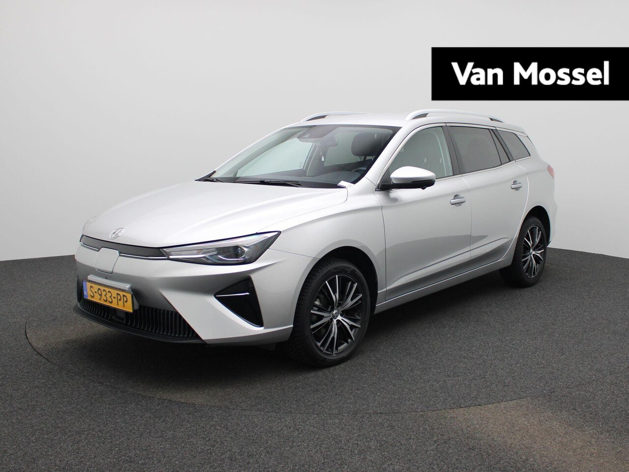 MG MG5 Electric - Long Range Luxury 61 kWh | Apple Carplay / Android Auto | Lederen Bekleding | LED Koplampe - AutoWereld.nl