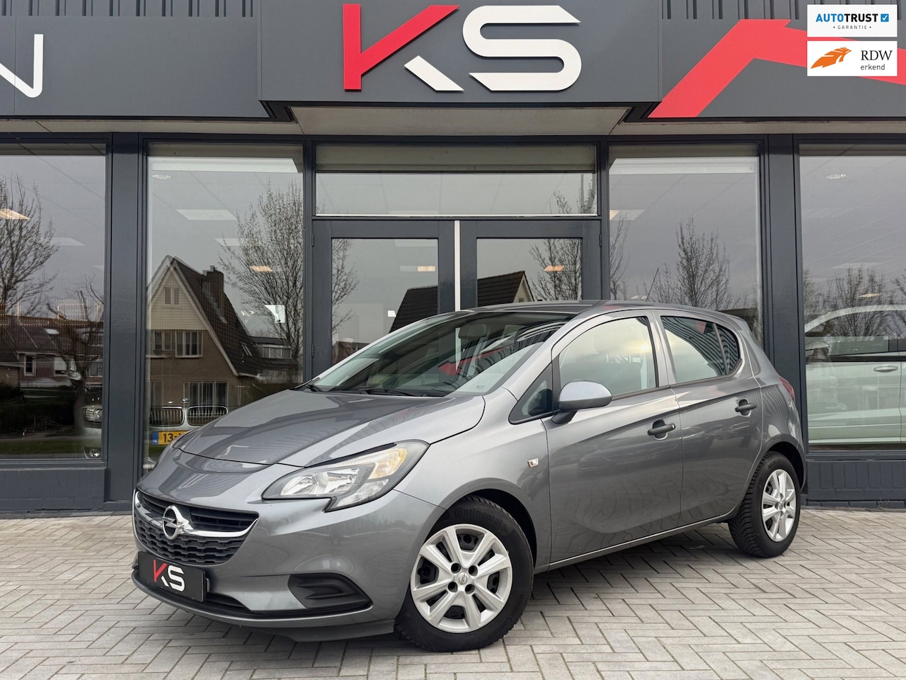 Opel Corsa - 1.4 Vol Automaat Airco - AutoWereld.nl