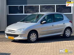 Peugeot 206 - 1.4 Génération 1e EIG|NAP|NWE APK