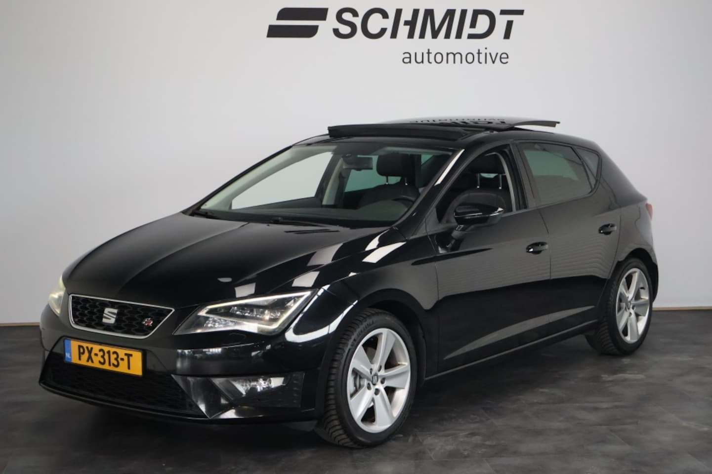 SEAT Leon - 2.0 TDI FR 150pk | Panoramadak | Leder | Cruise Control - AutoWereld.nl