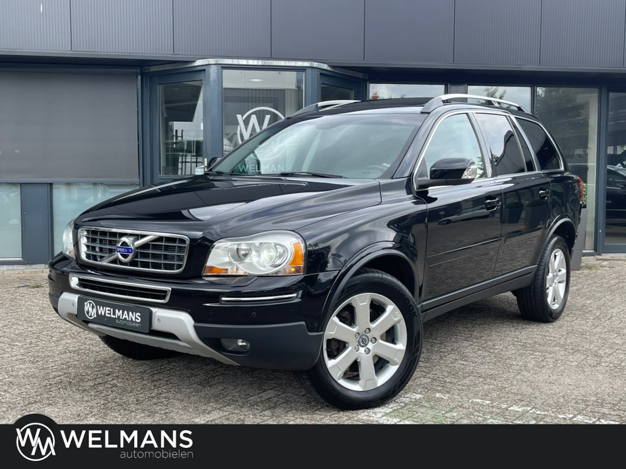 Volvo XC90 - 3.2 AWD Geatronic Executive Schuifdak l Parkeercamera l 7P l Standkachel - AutoWereld.nl