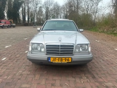 Mercedes-Benz E-klasse - 300 D 136PK Elegance OM606 AIRCO AUTOMAAT ZELDZAAM ORIGINEEL NL W124 TD