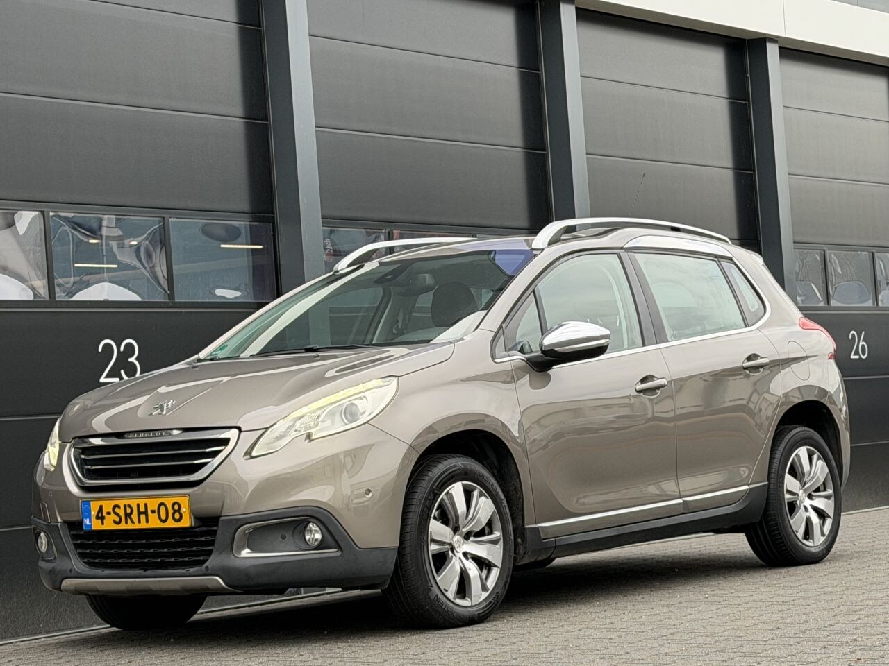 Peugeot 2008 - 1.6 e-HDi Allure Clima Navi PDC - AutoWereld.nl