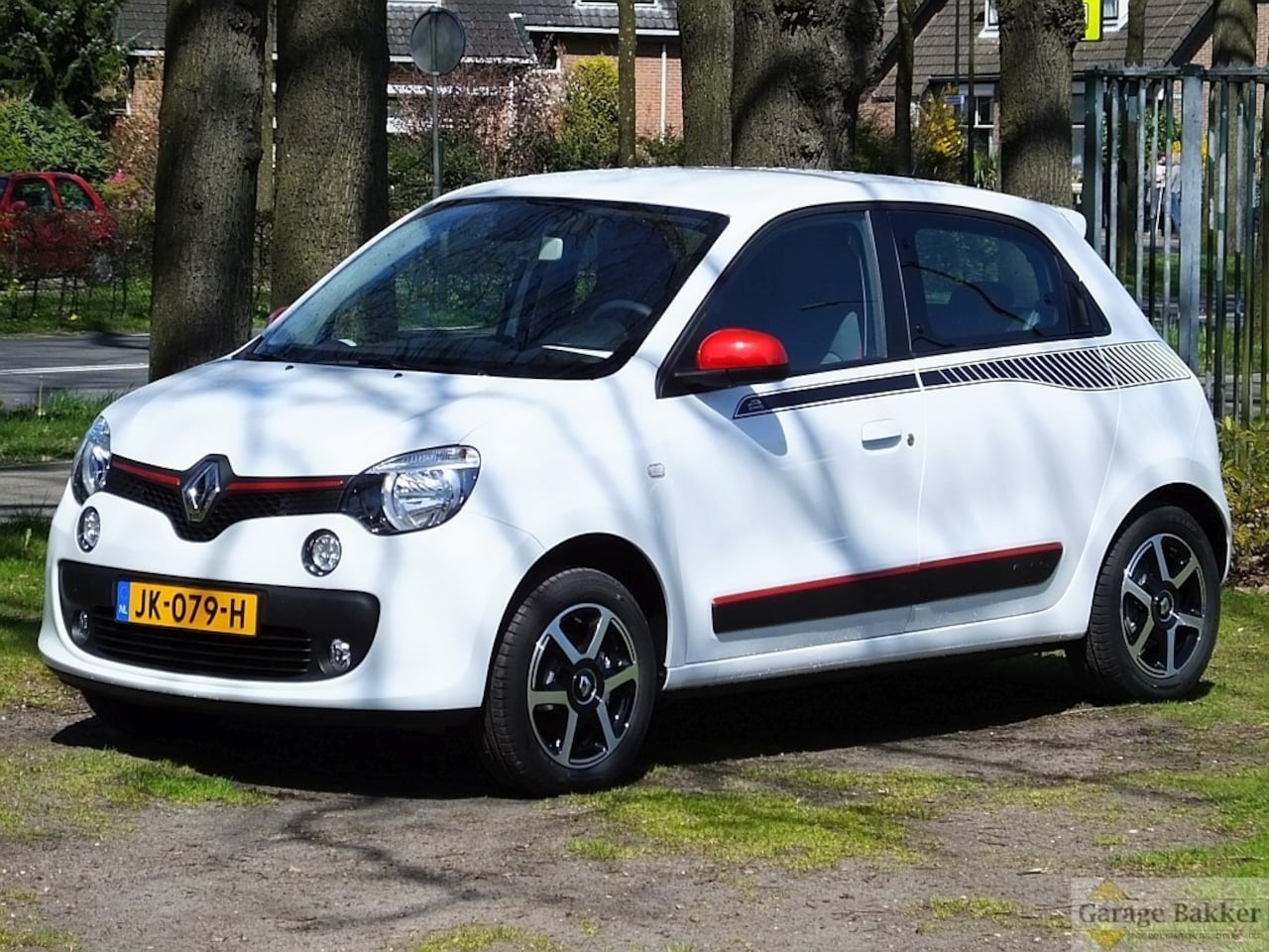 Renault Twingo - TCe 90 Dynamique - AutoWereld.nl