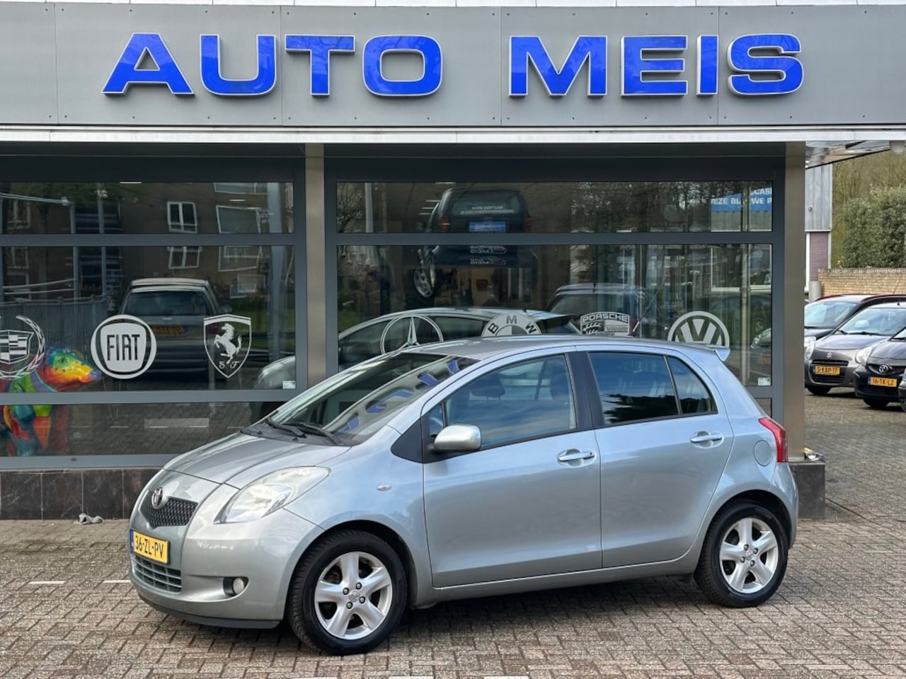 Toyota Yaris - 1.3 VVTI Luna Airco Trekhaak - AutoWereld.nl