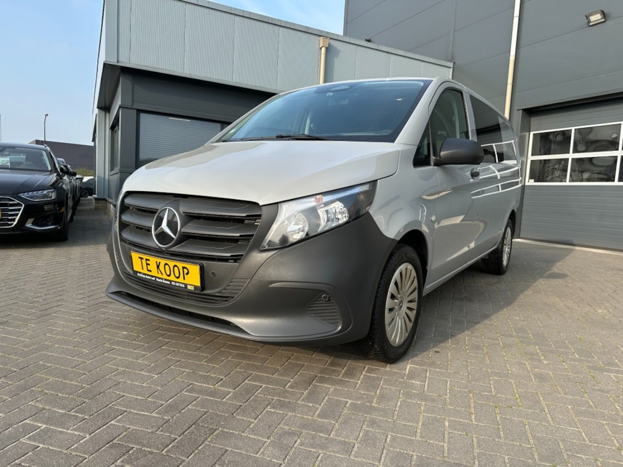 Mercedes-Benz Vito - Vito 114 DCi DC Aut. 5 persoons Leder - AutoWereld.nl