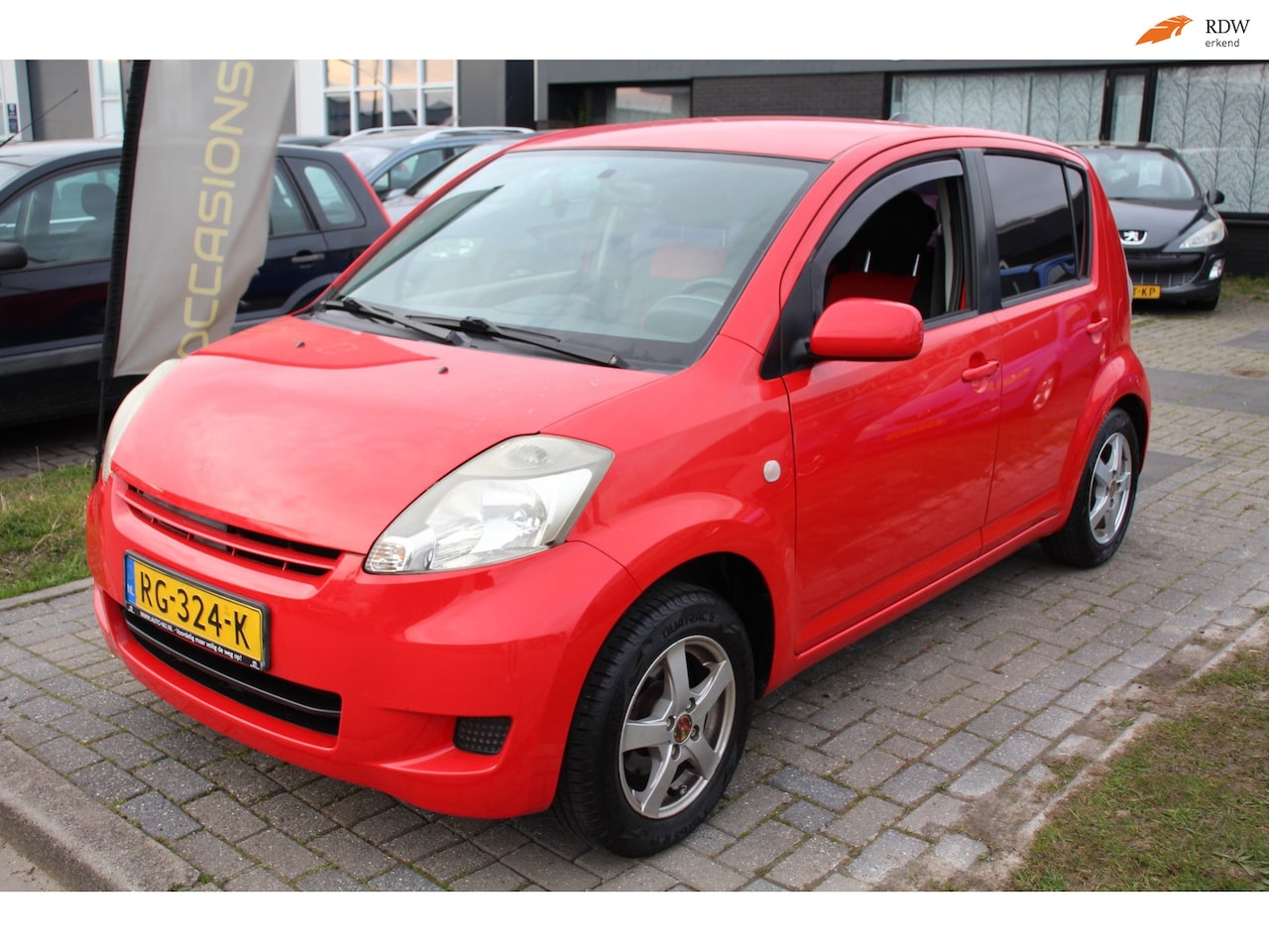 Daihatsu Sirion 2 - 1.0-12V Premium Airco Trekhaak NAV Elec. pakket LM-Velgen NAP APK - AutoWereld.nl