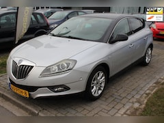 Lancia Delta - 1.4 Multi Air Oro Dealer onderhouden NAV Climate Cruise LM-Velgen AP APK