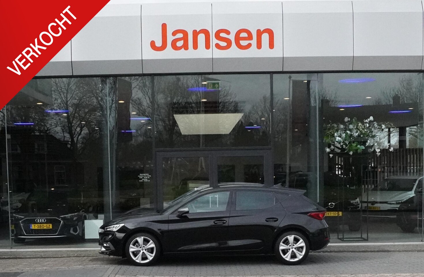SEAT Leon - 1.5 TSI FR Business Intense | CARPLAY | ACC | CAMERA | NAVI | STOELVERW - AutoWereld.nl