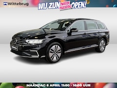 Volkswagen Passat Variant - 1.4 TSI 218pk DSG PHEV GTE Business / Achteruitrij camera / Stoelverwarming voor / Parkeer