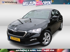 Skoda Scala - 1.0 TSI 110pk Ambition / Navigatie by APP / Airco / LED / LM 16 inch