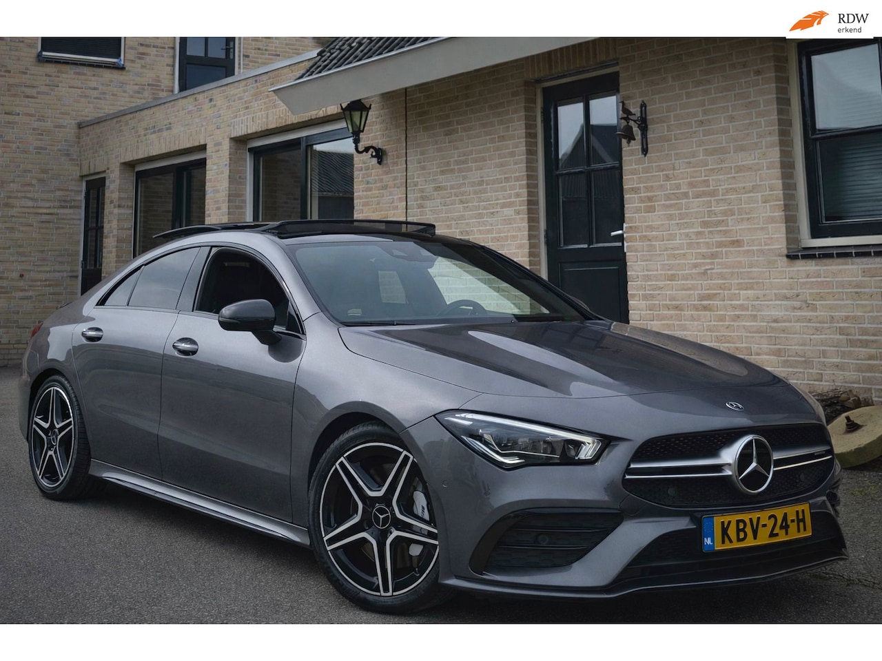 Mercedes-Benz CLA-Klasse - AMG 35 4MATIC Premium Plus | AMG35 - AutoWereld.nl