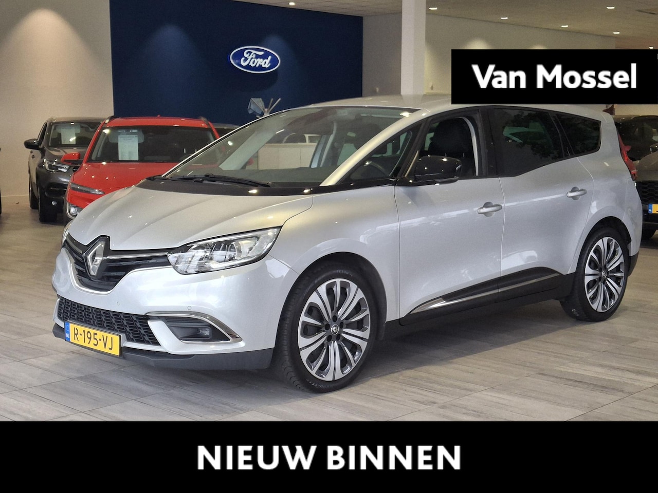 Renault Grand Scénic - 1.3 TCe Intens 7p. | Trekhaak | Parkeersensoren voor & achter | KeyLess | CC | - AutoWereld.nl